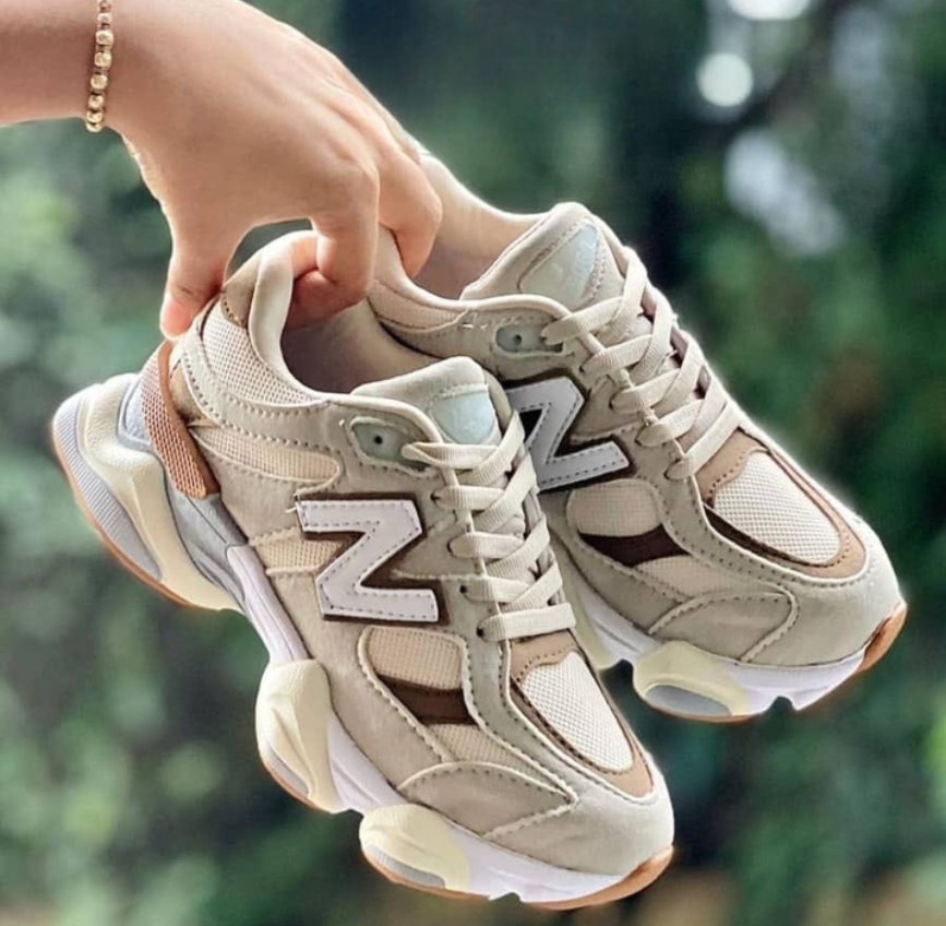 NEW BALANCE 9060