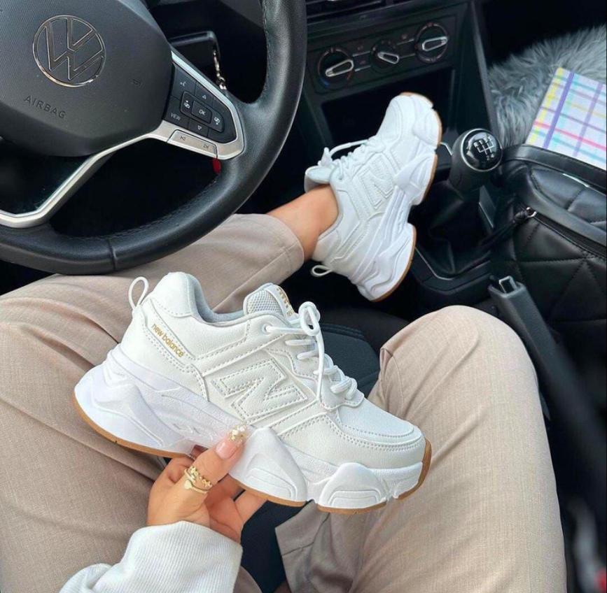 NEW BALANCE ZYRA