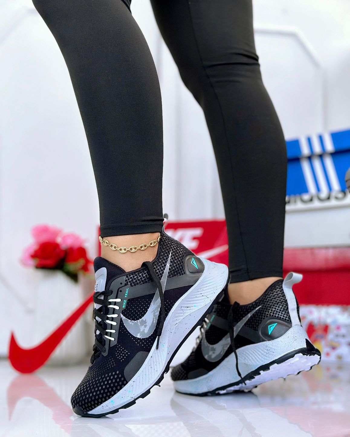 NIKE PEGASUS