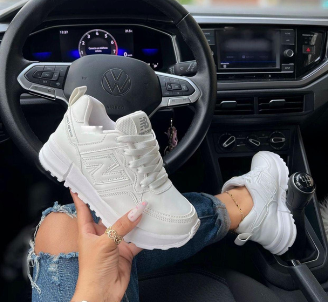NEW BALANCE SENDE
